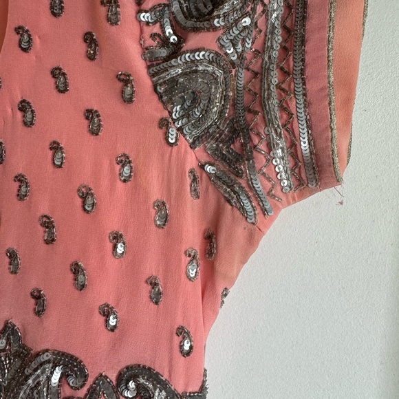 Salmon pink & silver custom shalwar kameez - Picture 5 of 12